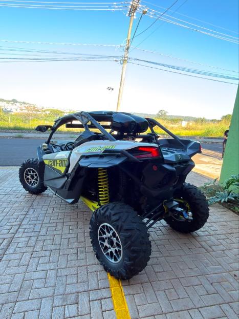BRP CAN-AM Maverick X3 SSV 1000 Turbo , Foto 7