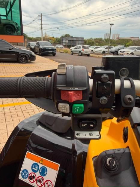 BRP CAN-AM Outlander 800R, Foto 8