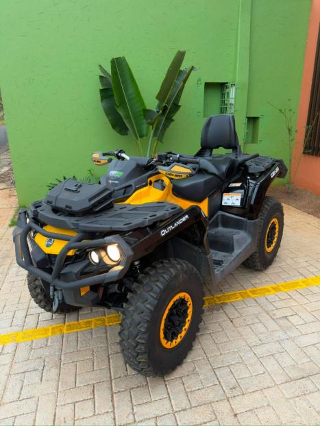 BRP CAN-AM Outlander 800R, Foto 9