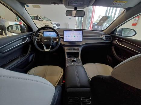 BYD King 1.5 16V 4P GS DM-I PHEV AUTOMTICO, Foto 12