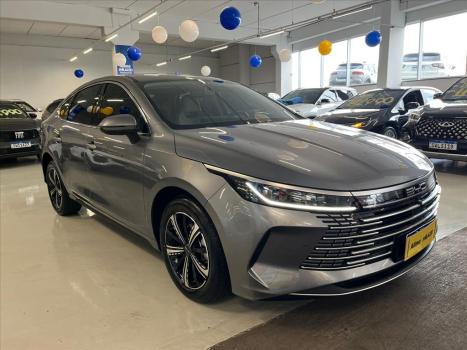 BYD King 1.5 16V 4P GS DM-I PHEV AUTOMTICO, Foto 3