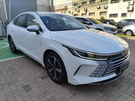 BYD King 1.5 16V 4P GL DM-I PHEV AUTOM�TICO, Foto 3
