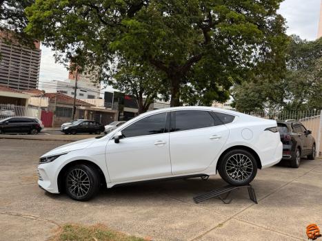 BYD King 1.5 16V 4P GS DM-I PHEV AUTOM�TICO, Foto 5
