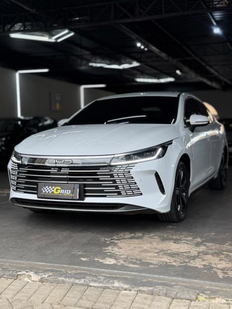BYD King 1.5 16V 4P GS DM-I PHEV AUTOMÁTICO, Foto 2