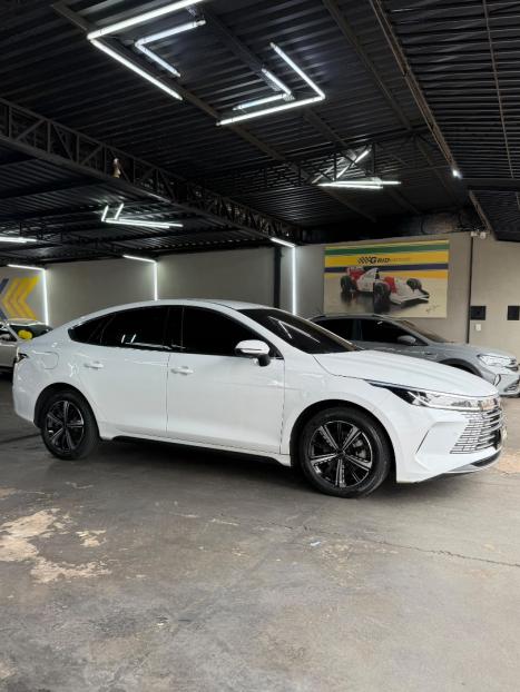 BYD King 1.5 16V 4P GS DM-I PHEV AUTOMÁTICO, Foto 6