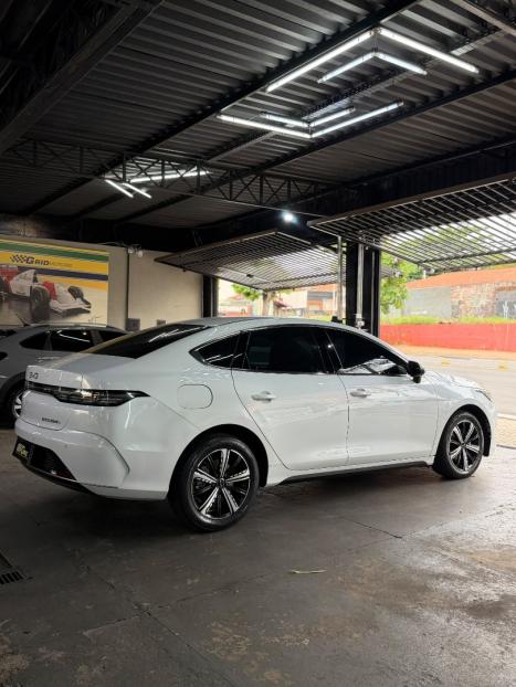 BYD King 1.5 16V 4P GS DM-I PHEV AUTOMÁTICO, Foto 8