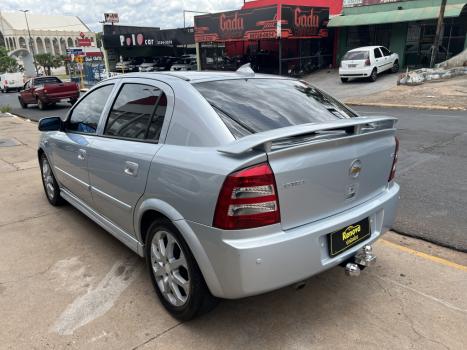 CHEVROLET Astra Hatch 2.0, Foto 4