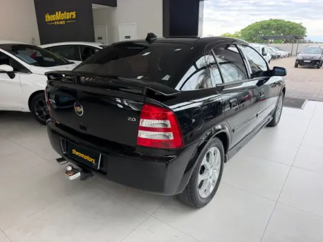 CHEVROLET Astra Hatch 2.0, Foto 4