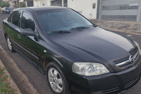 CHEVROLET Astra Sedan 1.8 4P GL ALCOOL, Foto 2