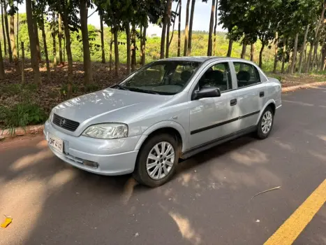 CHEVROLET Astra Sedan 1.8 4P, Foto 1