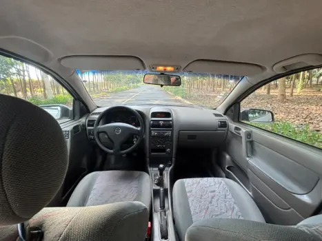 CHEVROLET Astra Sedan 1.8 4P, Foto 11