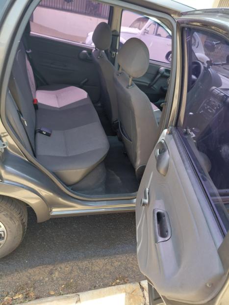 CHEVROLET Classic Sedan 1.0 4P VHCE FLEX LS, Foto 8