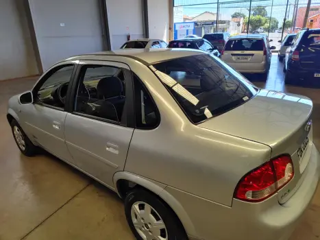 CHEVROLET Classic Sedan 1.0 4P VHCE FLEX LS, Foto 7