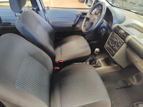 CHEVROLET Classic Sedan 1.0 4P VHCE FLEX LS, Foto 8