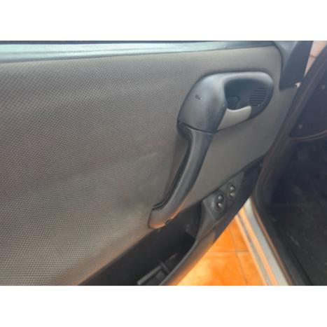 CHEVROLET Classic Sedan 1.6 4P, Foto 4