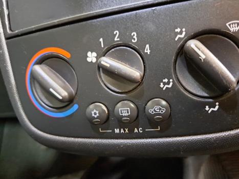 CHEVROLET Corsa Hatch 1.4 4P MAXX FLEX, Foto 11