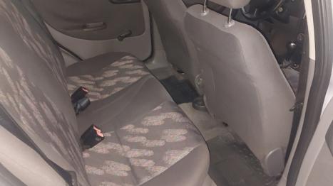 CHEVROLET Corsa Sedan 1.0 4P VHC MAXX, Foto 8 CHEVROLET Corsa Sedan 1.0 4P VHC MAXX, Foto 8