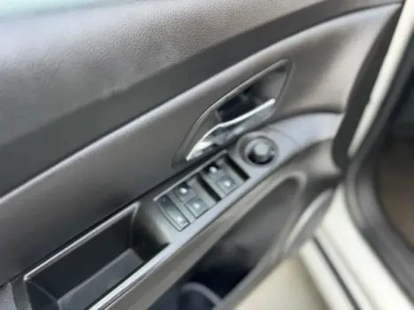 CHEVROLET Cruze Hatch 1.8 16V 4P LT SPORT6 FLEX AUTOMTICO, Foto 11