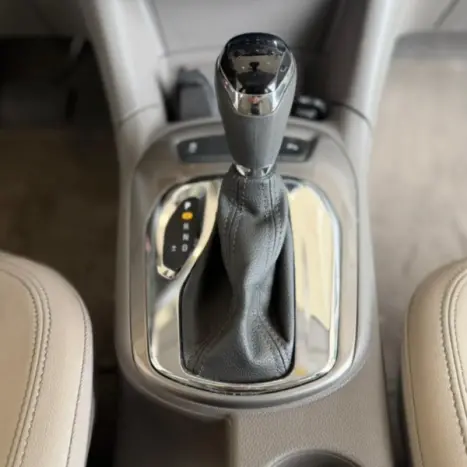 CHEVROLET Cruze Hatch 1.4 16V 4P LTZ SPORT6 TURBO FLEX AUTOM�TICO, Foto 9