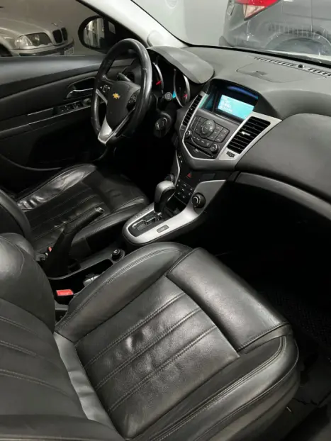 CHEVROLET Cruze Hatch 1.8 16V 4P LT SPORT6 FLEX AUTOM�TICO, Foto 11