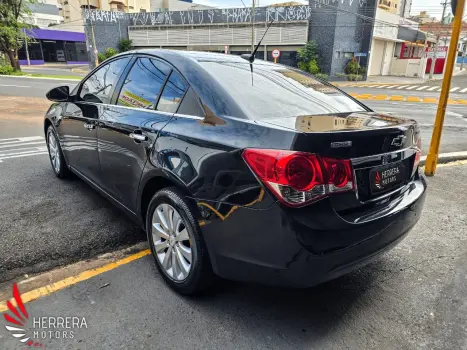 CHEVROLET Cruze Hatch 1.8 16V 4P LT SPORT FLEX AUTOM�TICO, Foto 2
