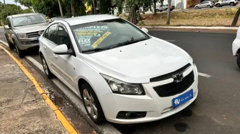 CHEVROLET Cruze Sedan 1.8 16V 4P LT ECOTEC FLEX AUTOM�TICO, Foto 3