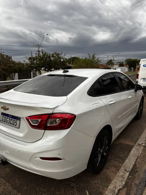 CHEVROLET Cruze Sedan 1.4 16V 4P LT FLEX TURBO AUTOMÁTICO, Foto 4 CHEVROLET Cruze Sedan 1.4 16V 4P LT FLEX TURBO AUTOMÁTICO, Foto 4