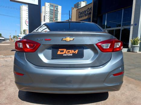 CHEVROLET Cruze Sedan 1.4 16V 4P LT FLEX TURBO AUTOMTICO, Foto 4