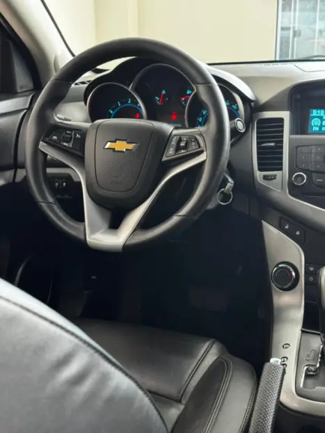 CHEVROLET Cruze Sedan 1.8 16V 4P LT ECOTEC FLEX AUTOM�TICO, Foto 10