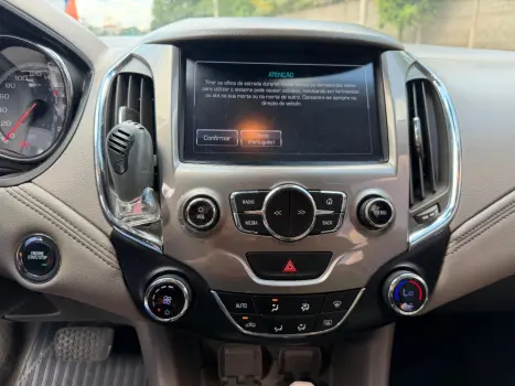 CHEVROLET Cruze Sedan 1.4 16V 4P LTZ FLEX TURBO AUTOM�TICO, Foto 13