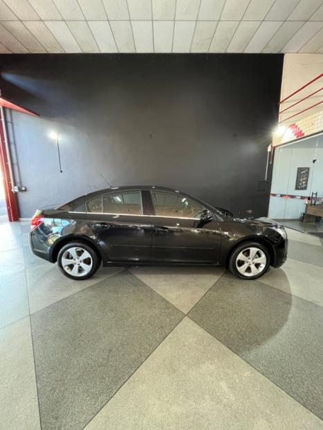 CHEVROLET Cruze Sedan 1.8 16V 4P LT ECOTEC FLEX, Foto 2