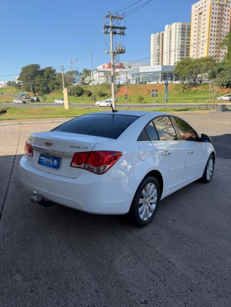CHEVROLET Cruze Sedan 1.8 16V 4P LTZ ECOTEC FLEX AUTOM�TICO, Foto 4
