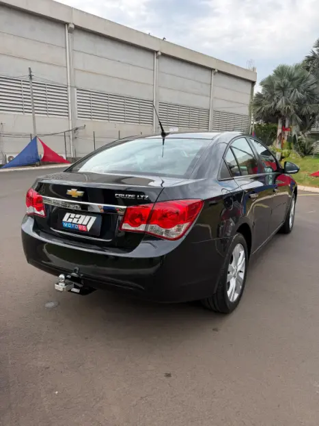CHEVROLET Cruze Sedan 1.8 16V 4P LTZ ECOTEC FLEX AUTOM�TICO, Foto 9