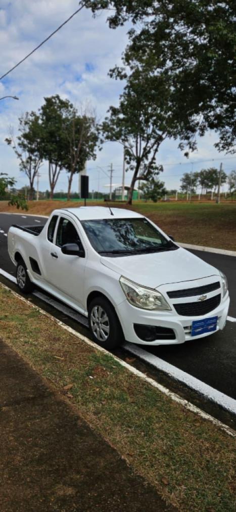 CHEVROLET Montana 1.4 FLEX LS, Foto 2
