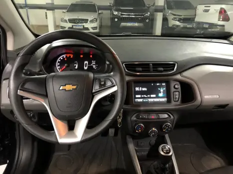 CHEVROLET Onix Hatch 1.4 4P FLEX LT, Foto 18