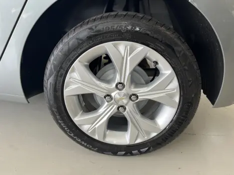 CHEVROLET Onix Hatch 1.0 4P FLEX LTZ TURBO AUTOMÁTICO, Foto 5 CHEVROLET Onix Hatch 1.0 4P FLEX LTZ TURBO AUTOMÁTICO, Foto 5