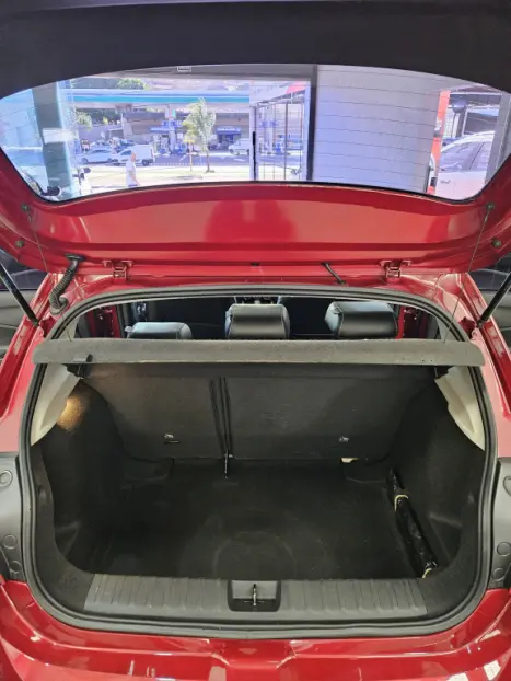 CHEVROLET Onix Hatch 1.0 12V 4P FLEX PREMIER TURBO AUTOMÁTICO, Foto 10 CHEVROLET Onix Hatch 1.0 12V 4P FLEX PREMIER TURBO AUTOMÁTICO, Foto 10