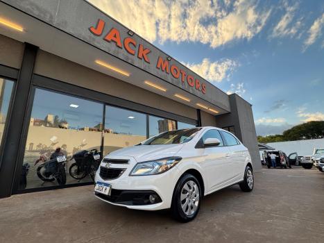 CHEVROLET Onix Hatch 1.4 4P FLEX LT, Foto 2