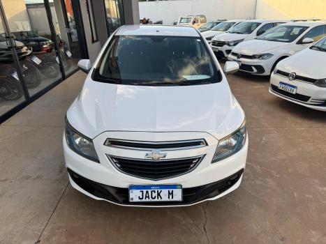 CHEVROLET Onix Hatch 1.4 4P FLEX LT, Foto 5