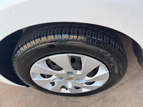 CHEVROLET Onix Hatch 1.4 4P FLEX LT, Foto 10