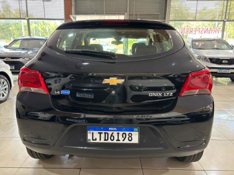 CHEVROLET Onix Hatch 1.4 4P FLEX LTZ, Foto 5 CHEVROLET Onix Hatch 1.4 4P FLEX LTZ, Foto 5