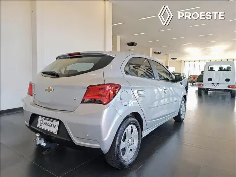 CHEVROLET Onix Hatch 1.4 4P FLEX LT, Foto 4