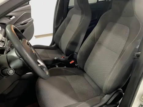 CHEVROLET Onix Hatch 1.0 4P FLEX LT, Foto 14 CHEVROLET Onix Hatch 1.0 4P FLEX LT, Foto 14