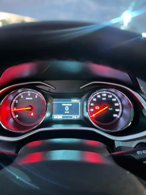 CHEVROLET Onix Hatch 1.0 12V 4P FLEX PREMIER 2 TURBO AUTOMÁTICO, Foto 5 CHEVROLET Onix Hatch 1.0 12V 4P FLEX PREMIER 2 TURBO AUTOMÁTICO, Foto 5