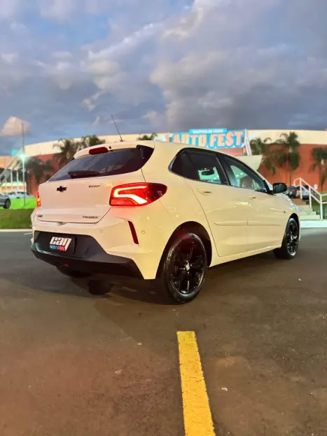 CHEVROLET Onix Hatch 1.0 12V 4P FLEX PREMIER 2 TURBO AUTOMÁTICO, Foto 6 CHEVROLET Onix Hatch 1.0 12V 4P FLEX PREMIER 2 TURBO AUTOMÁTICO, Foto 6