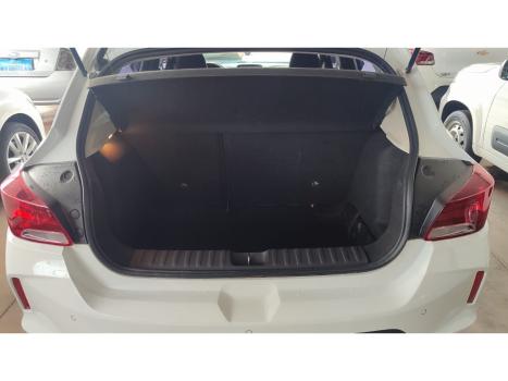 CHEVROLET Onix Hatch 1.0 4P FLEX LTZ TURBO AUTOMÁTICO, Foto 13 CHEVROLET Onix Hatch 1.0 4P FLEX LTZ TURBO AUTOMÁTICO, Foto 13