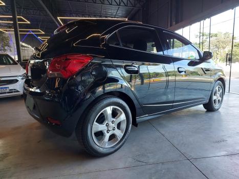 CHEVROLET Onix Hatch 1.4 4P FLEX LT, Foto 11