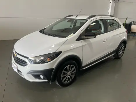 CHEVROLET Onix Hatch 1.4 4P FLEX ACTIV AUTOMTICO, Foto 4