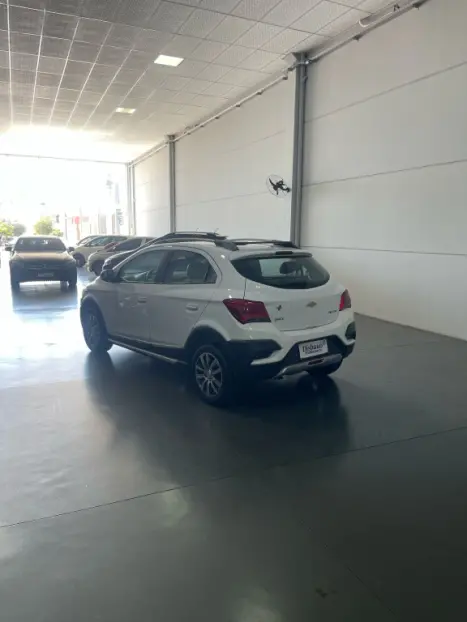 CHEVROLET Onix Hatch 1.4 4P FLEX ACTIV AUTOMTICO, Foto 18