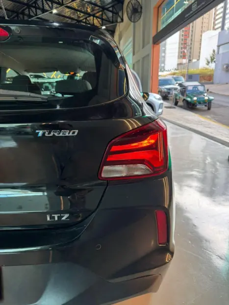CHEVROLET Onix Hatch 1.0 12V 4P FLEX LTZ TURBO, Foto 7